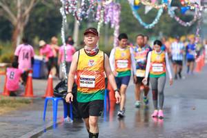 BIB: 42624
                            <button type="button" onclick="openModal(9913086)" class="btn btn-primary btn-sm float-right btn-popup" data-toggle="modal" data-target=".modal-high-quality">
                        <i class="fas fa-shopping-cart"></i> Add to Cart
                    </button>
                                            <button type="button" onclick="isThisMe(9913086, true)" class="btn btn-success btn-sm float-right btn-popup btn-isme hidden" data-toggle="tooltip" data-placement="bottom" title="นี่คือรูปของคุณใช่ไหม คลิกที่นี่เพื่อเอาเข้าอัลบั้ม">
                        <i class="fas fa-plus"></i> Add to album
                    </button>
                    <button type="button" onclick="isThisMe(9913086, false)" class="btn btn-warning btn-sm float-right btn-popup btn-isnotme hidden">
                        <i class="fas fa-ban"></i> Remove from album
                    </button>